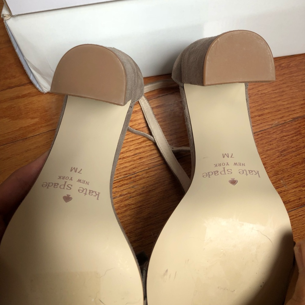Authentic Kate Spade heels - Picture 7 of 8